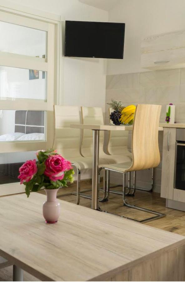 Franovic Apartments Τίβατ Εξωτερικό φωτογραφία